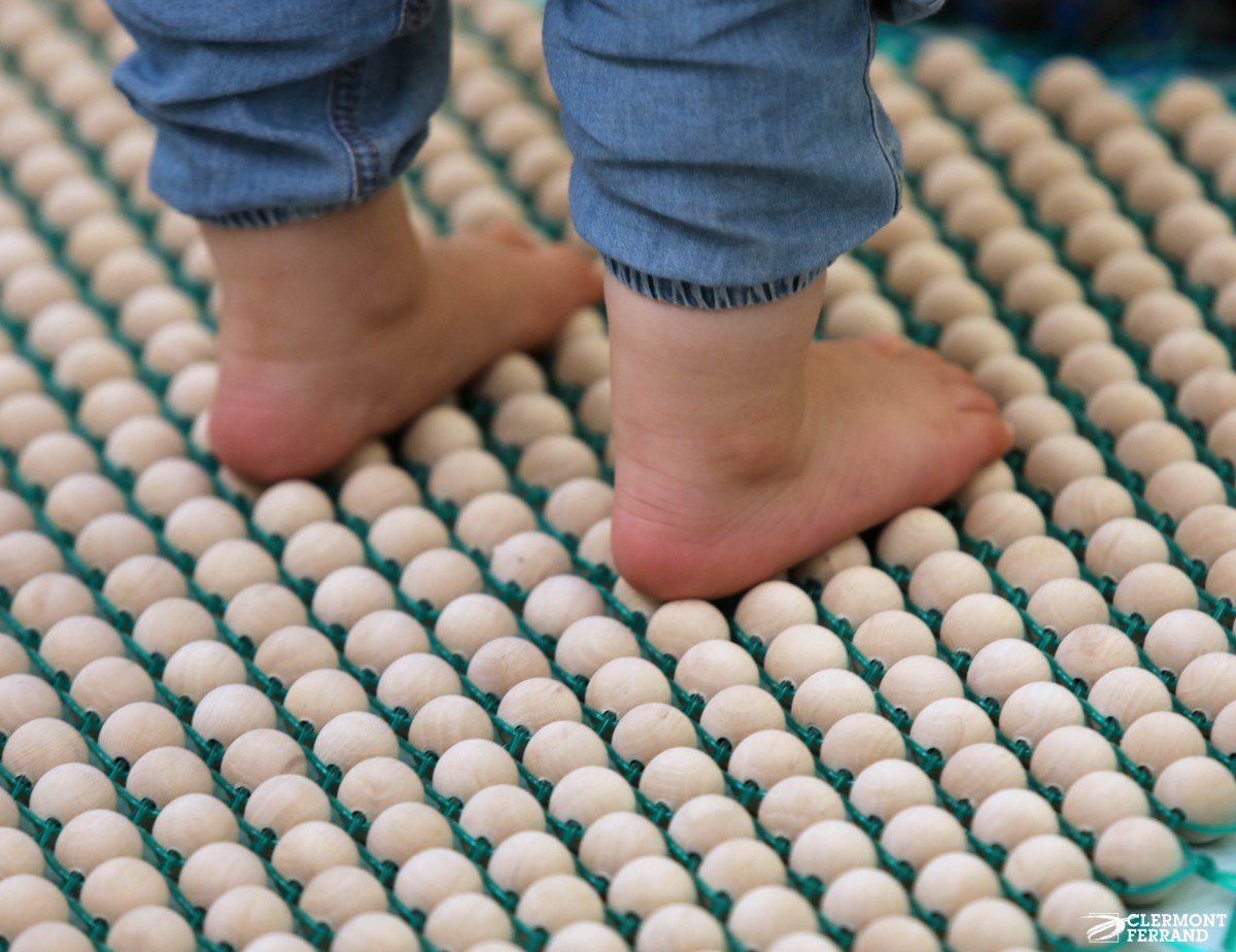 Matières premières : la matériauthèque des bébés par Elise Gabriel